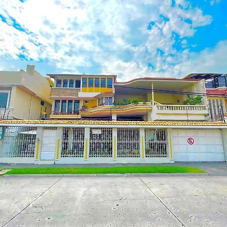 Villa Garza Inn Guayaquil Kültér fotó